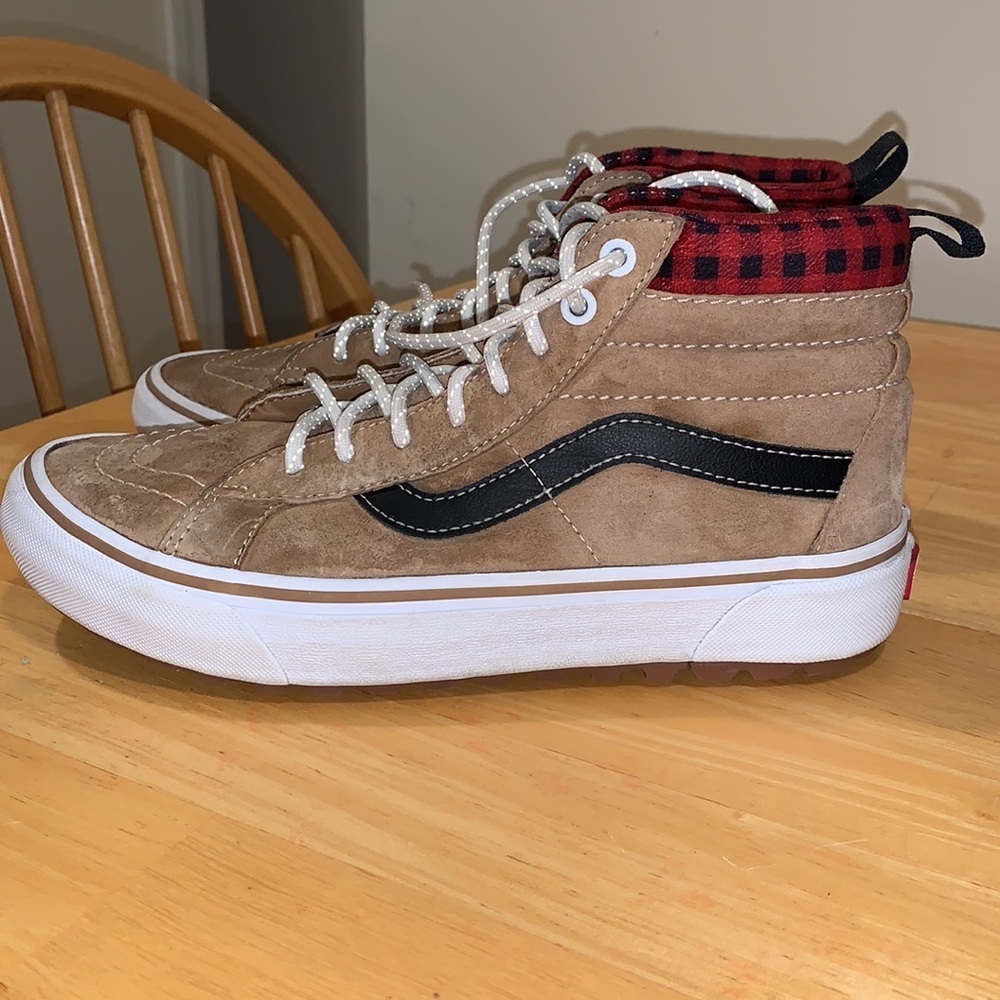 Plaid brown/black Sk8-Hi Vans sneakers. Men’s 7.  Women’s 8.5. - Picture 2 of 10
